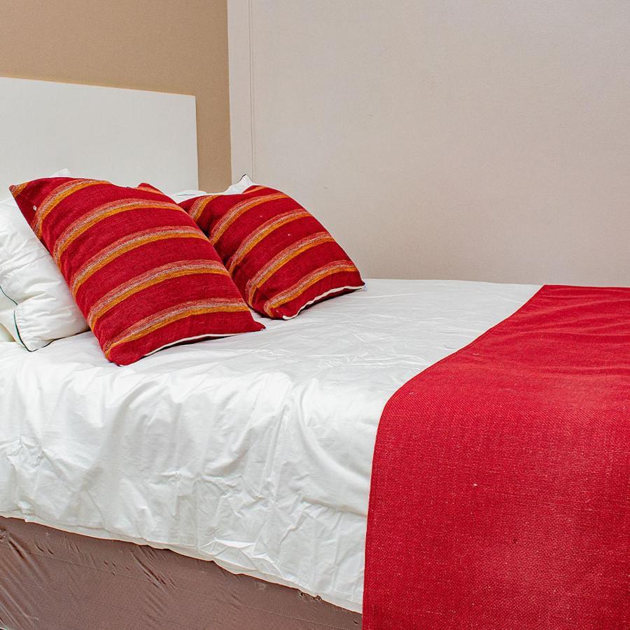 R Executive Apartments Harare Buitenkant foto