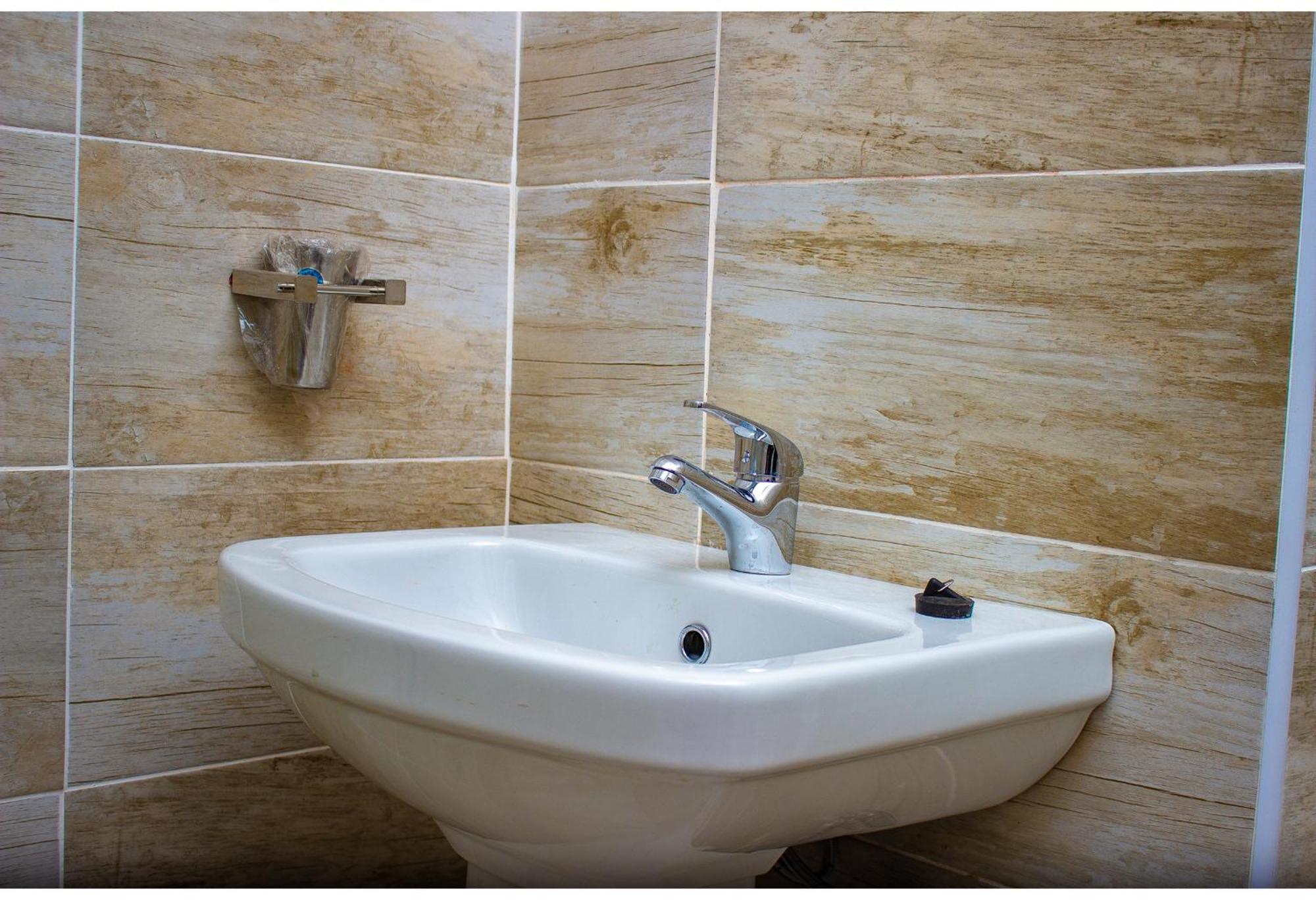 R Executive Apartments Harare Buitenkant foto