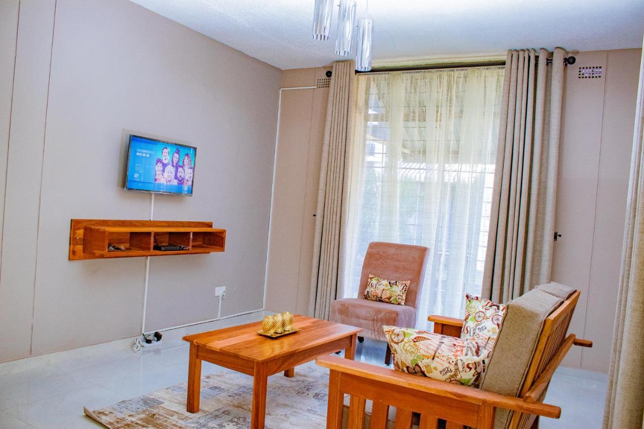 R Executive Apartments Harare Buitenkant foto